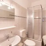 Πανσιόν Wald Und 3*